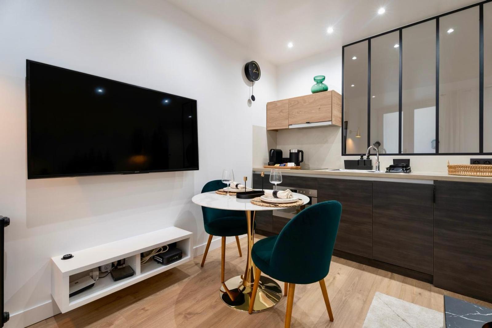 פריז Appartement Cosy A 9 Min A Pied De La Cathedrale Notre Dame מראה חיצוני תמונה