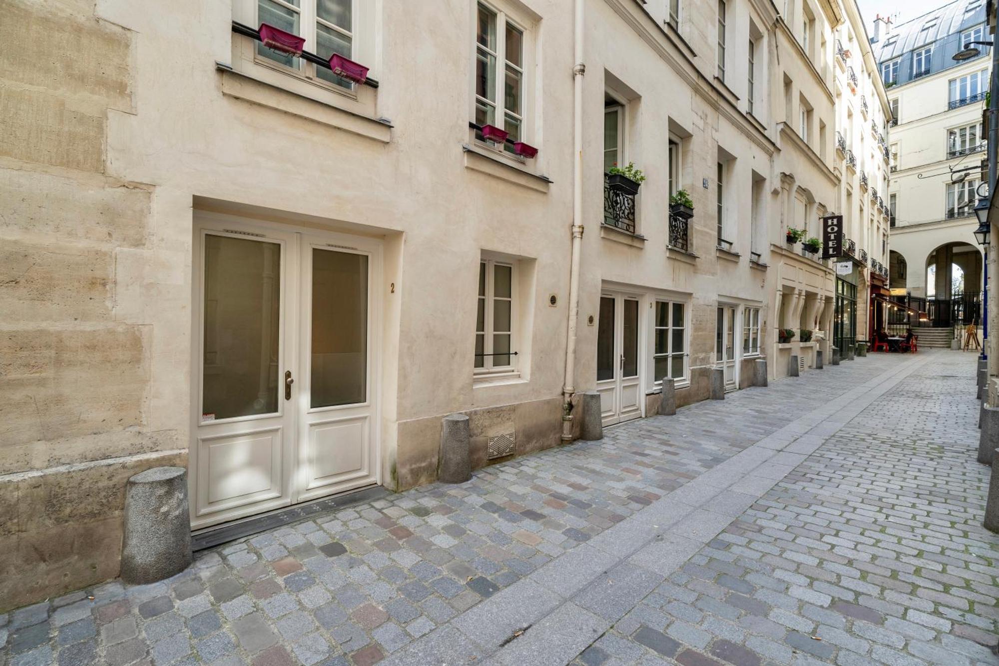פריז Appartement Cosy A 9 Min A Pied De La Cathedrale Notre Dame מראה חיצוני תמונה