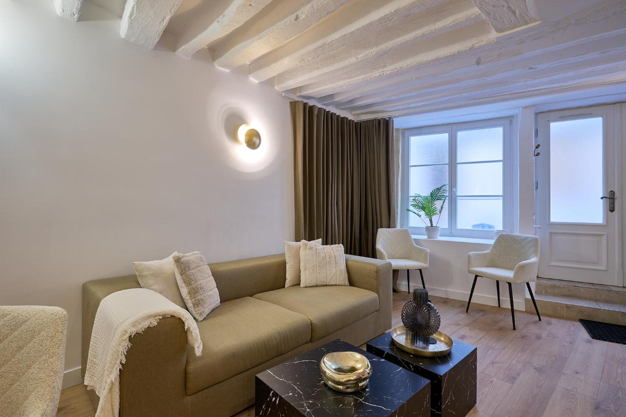 פריז Appartement Cosy A 9 Min A Pied De La Cathedrale Notre Dame מראה חיצוני תמונה